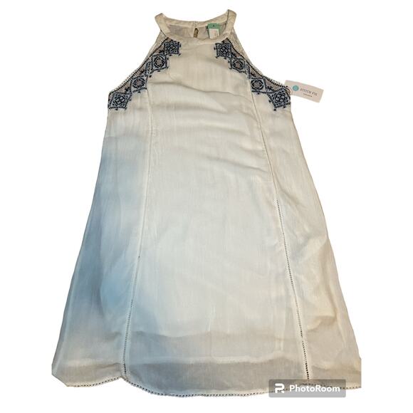 Q&A White Embroidered Halter Dress - Stitch Fix - Large - Picture 1 of 5